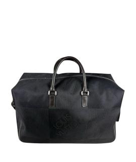 LOUIS VUITTON Дорожная и спортивная сумка