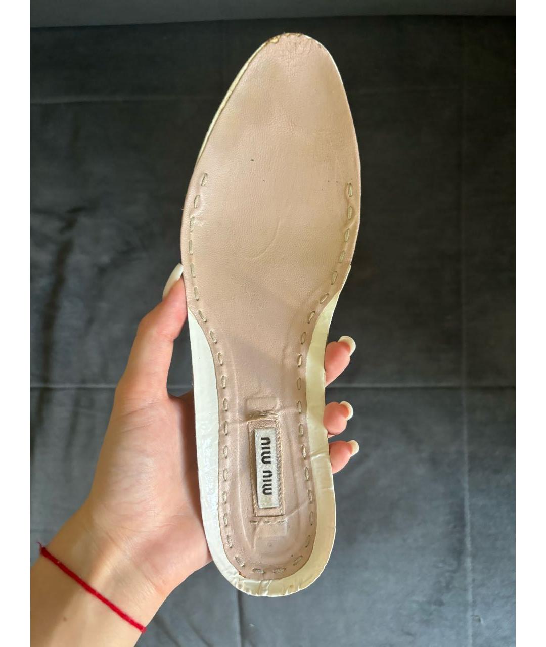 MIU MIU Белые кеды из лакированной кожи, фото 7