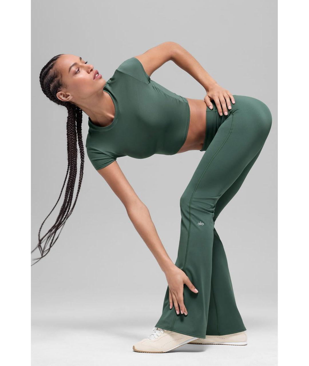 ALO YOGA Зеленые нейлоновые леггинсы и велосипедки, фото 7