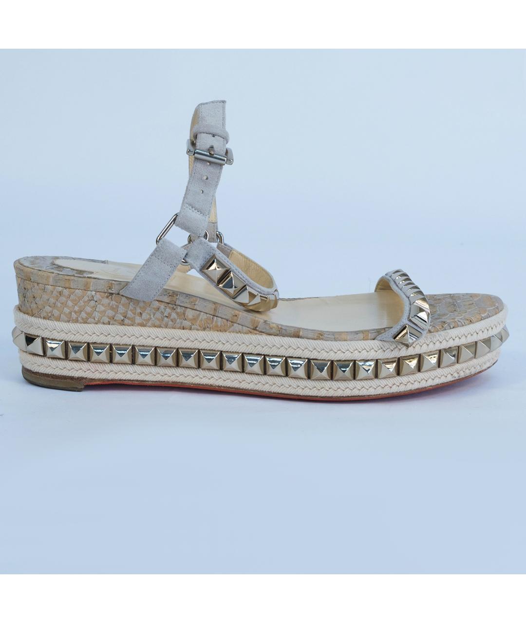 CHRISTIAN LOUBOUTIN Серые кожаные сандалии, фото 2