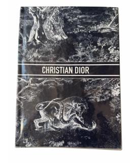 CHRISTIAN DIOR Книга