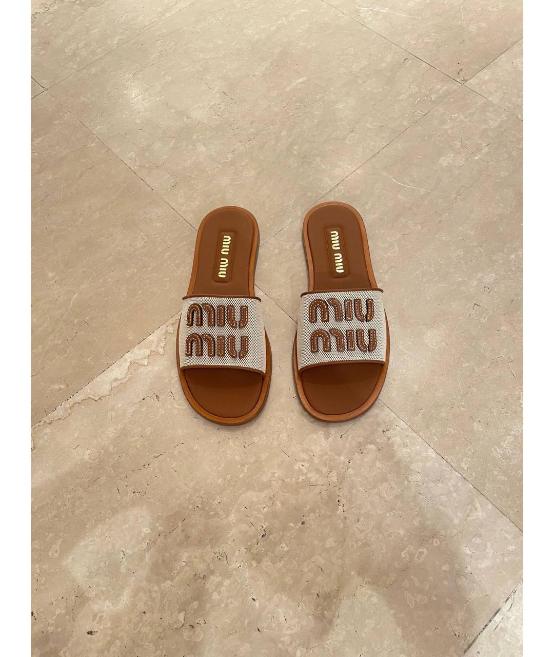 MIU MIU Бежевые текстильные шлепанцы, фото 4