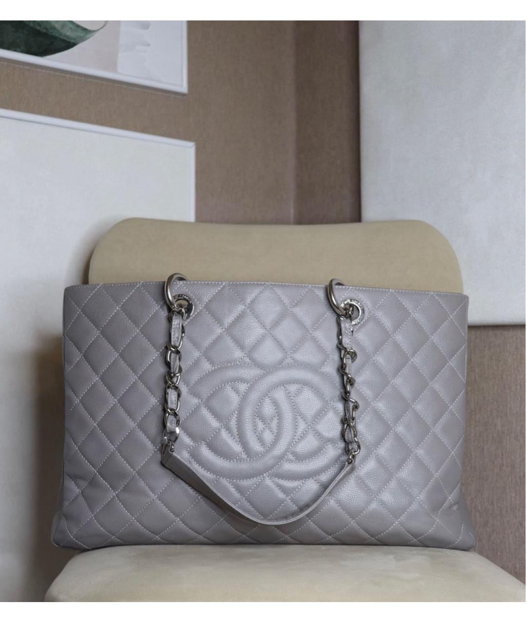 CHANEL Серая кожаная сумка тоут, фото 8