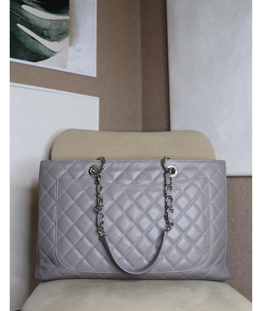 CHANEL Серая кожаная сумка тоут, фото 3