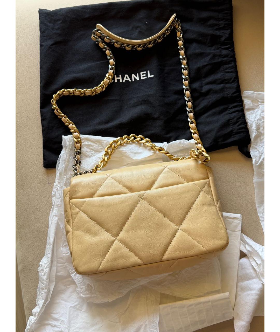 CHANEL Бежевая кожаная сумка через плечо, фото 2