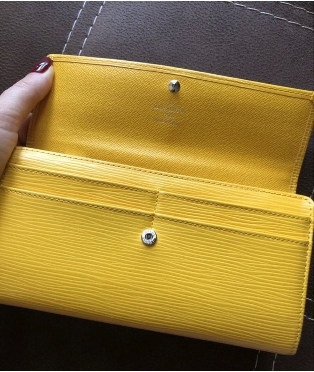 LOUIS VUITTON PRE-OWNED Желтый кожаный кошелек, фото 2