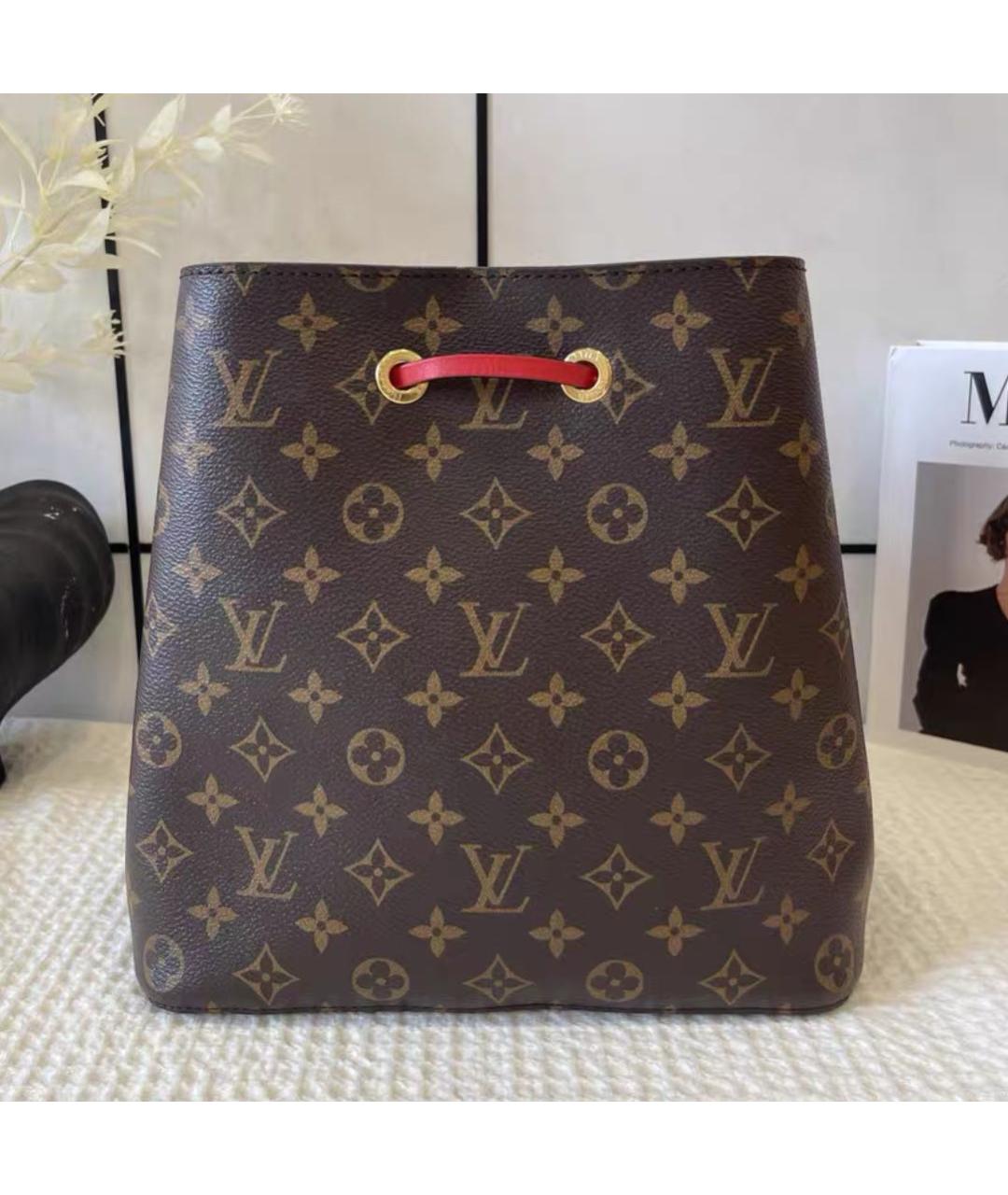 LOUIS VUITTON Коричневая сумка через плечо из канвы, фото 2