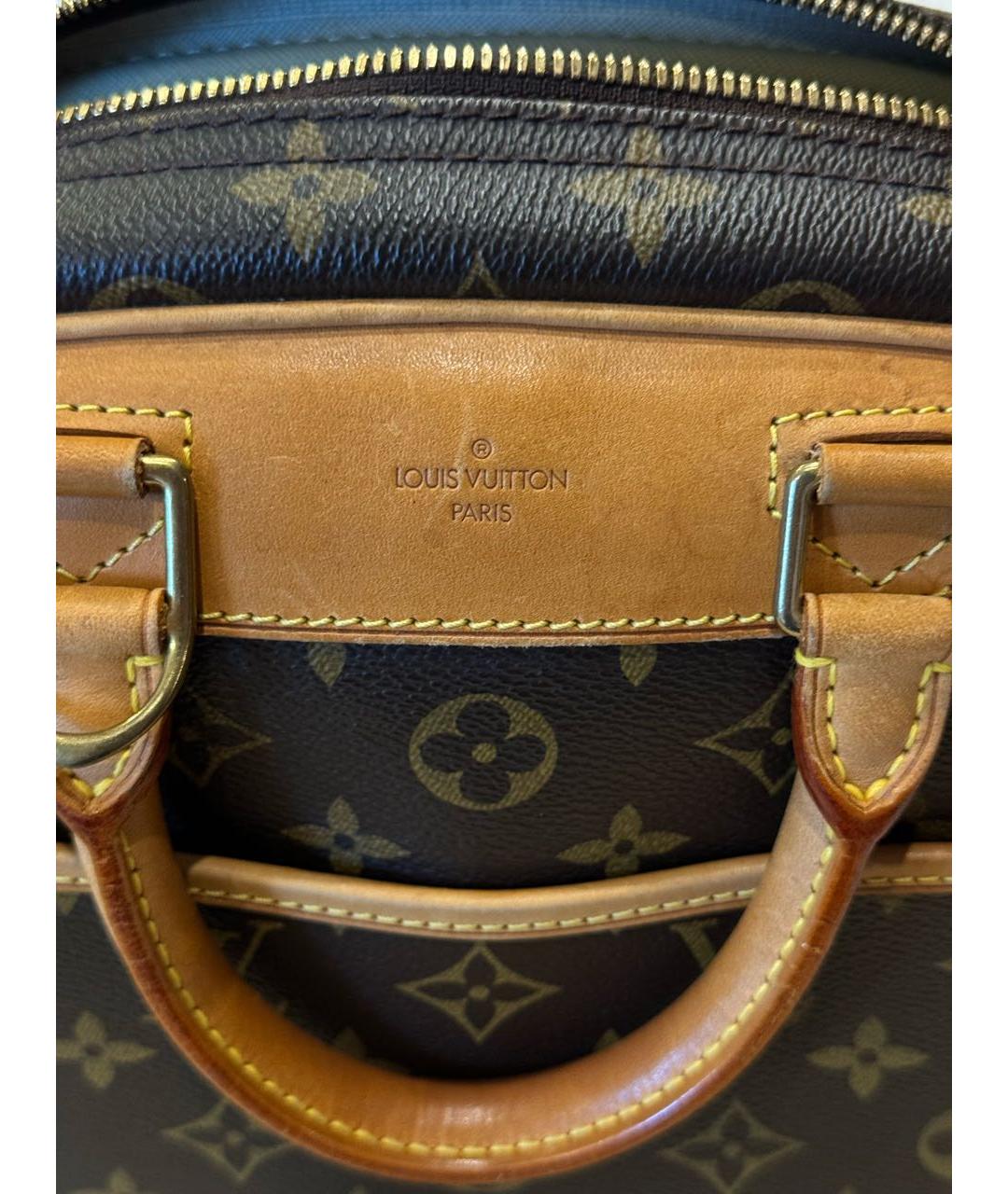 LOUIS VUITTON Коричневая кожаная сумка с короткими ручками, фото 6