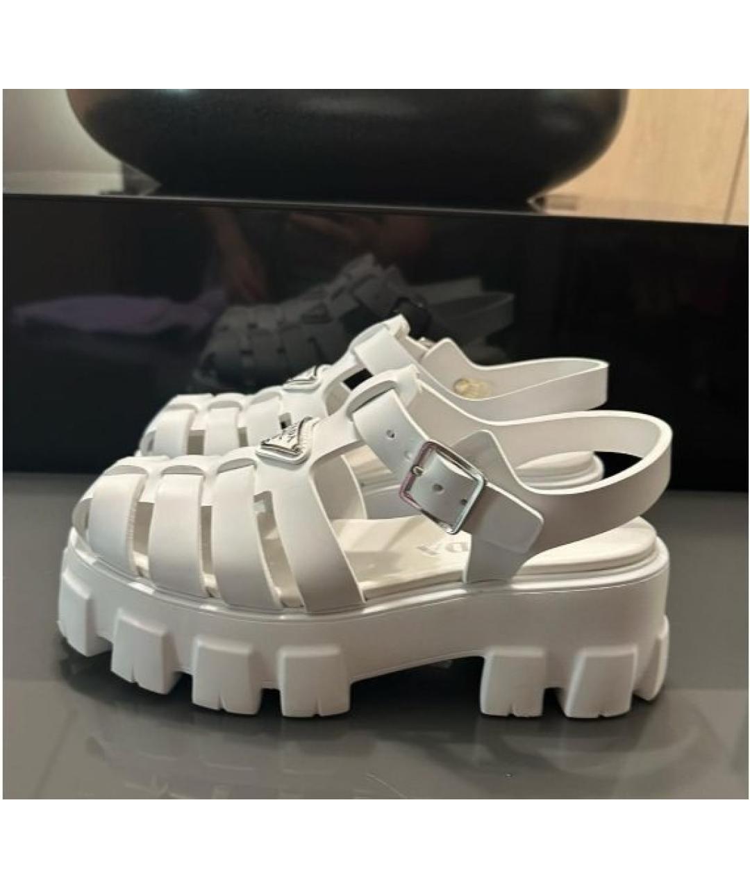 PRADA Белые кожаные босоножки, фото 2