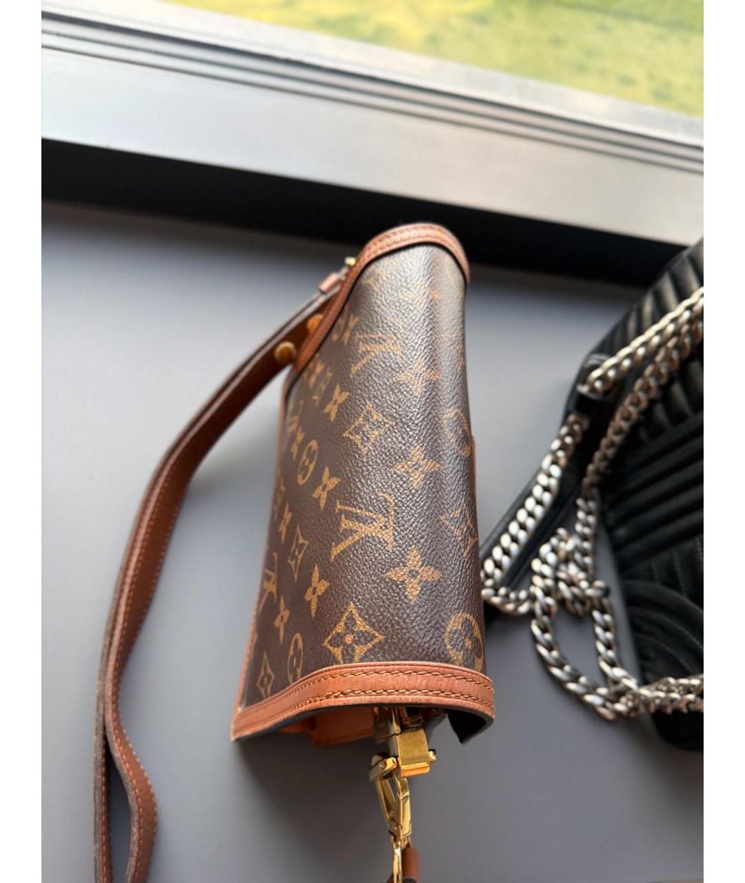 LOUIS VUITTON Коричневая сумка через плечо из канвы, фото 8