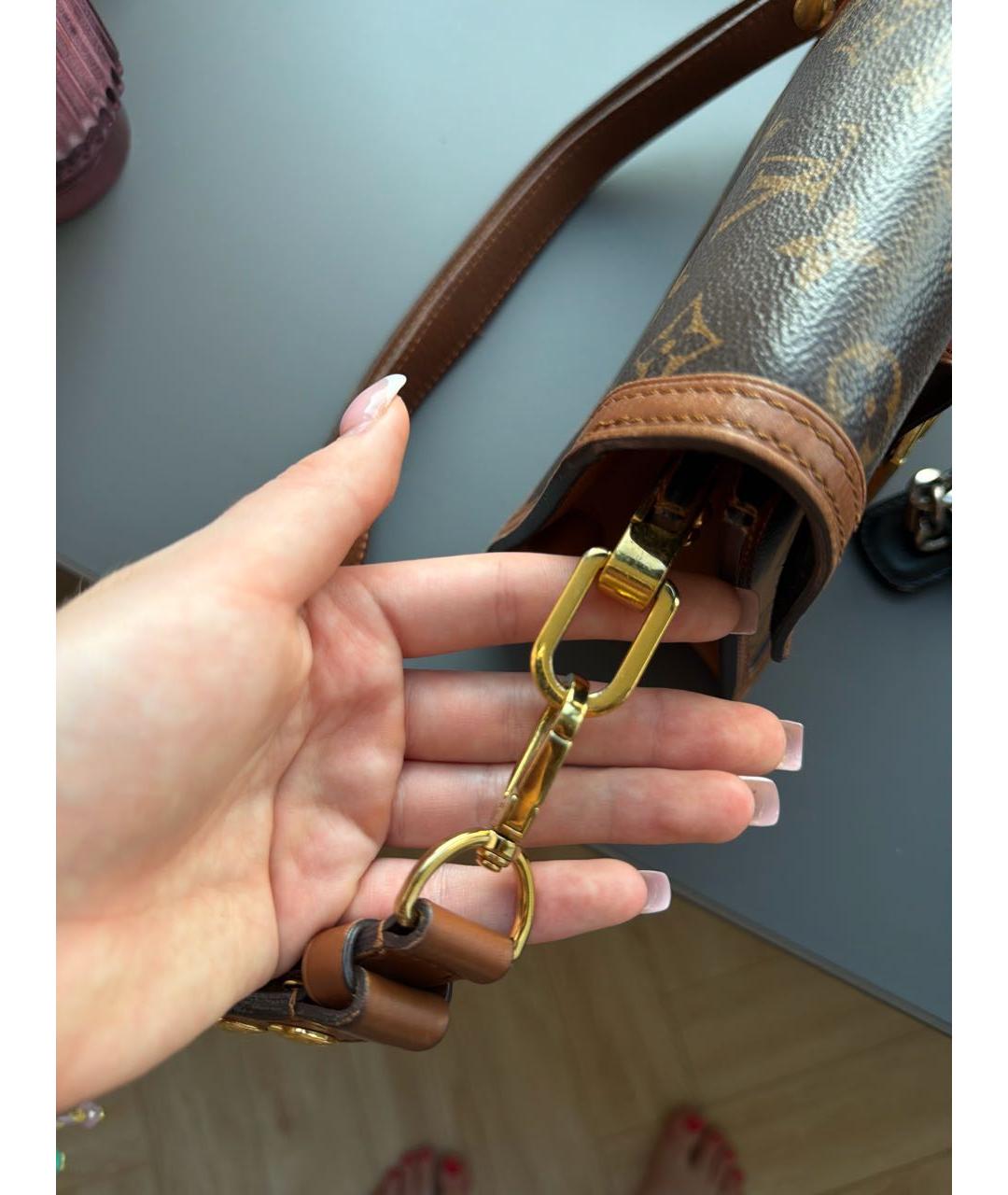 LOUIS VUITTON Коричневая сумка через плечо из канвы, фото 7