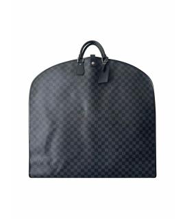 LOUIS VUITTON Дорожная и спортивная сумка