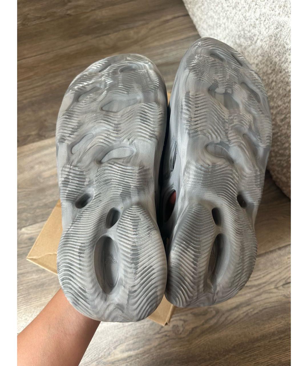 ADIDAS YEEZY Антрацитовые резиновые кеды, фото 5