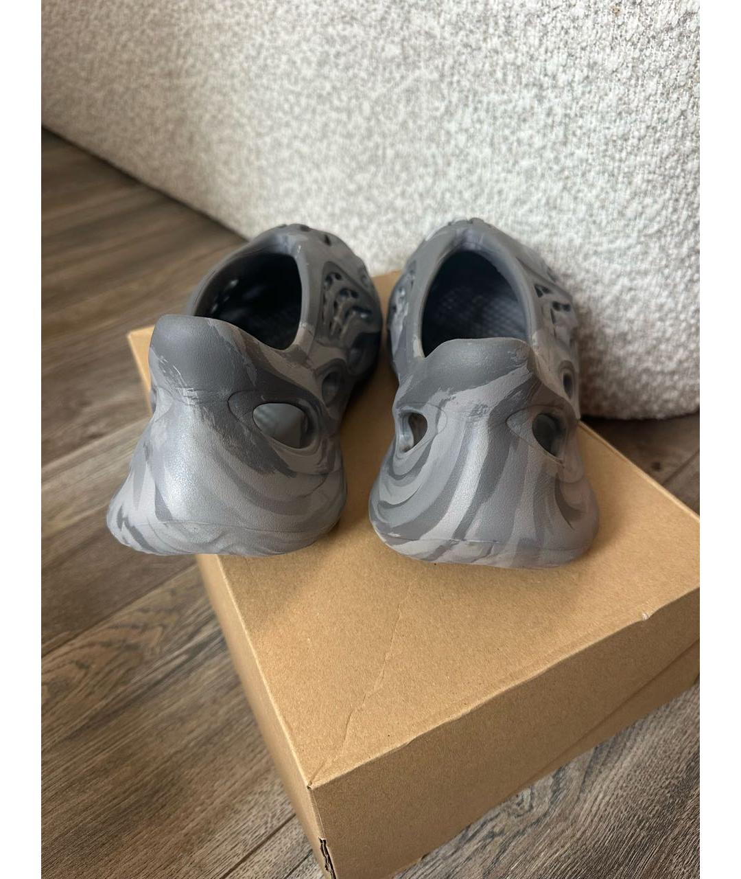 ADIDAS YEEZY Антрацитовые резиновые кеды, фото 4