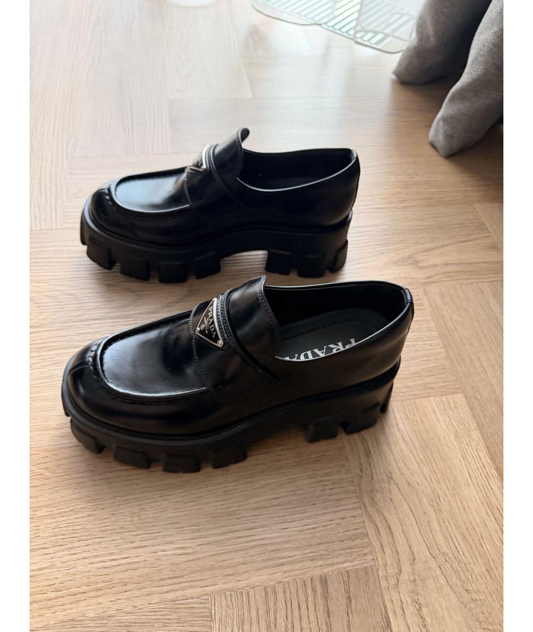 PRADA Черные кожаные лоферы, фото 5