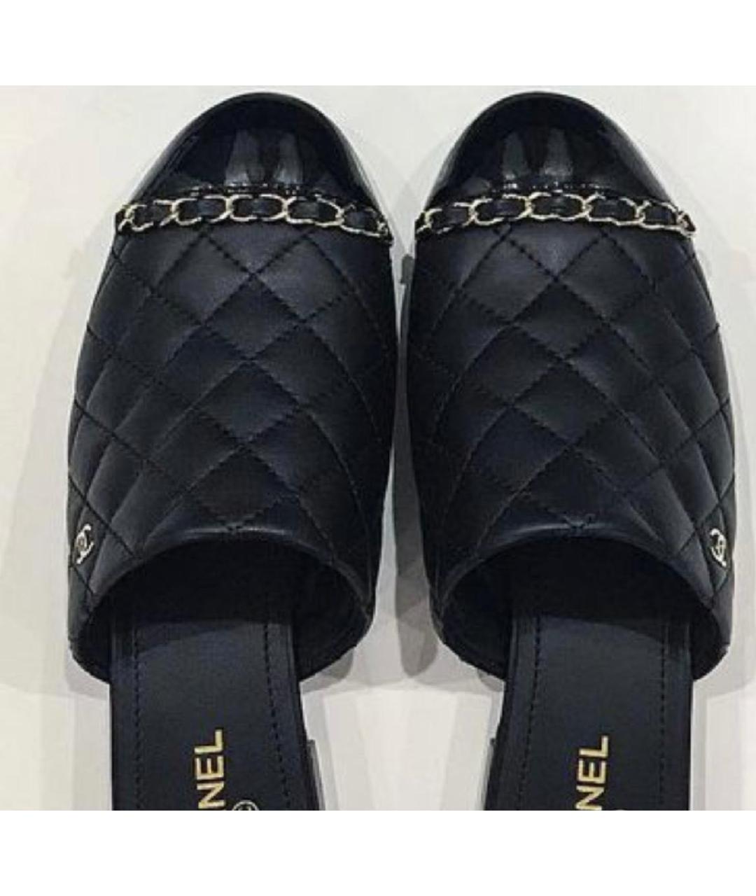 CHANEL Черные кожаные мюли, фото 3