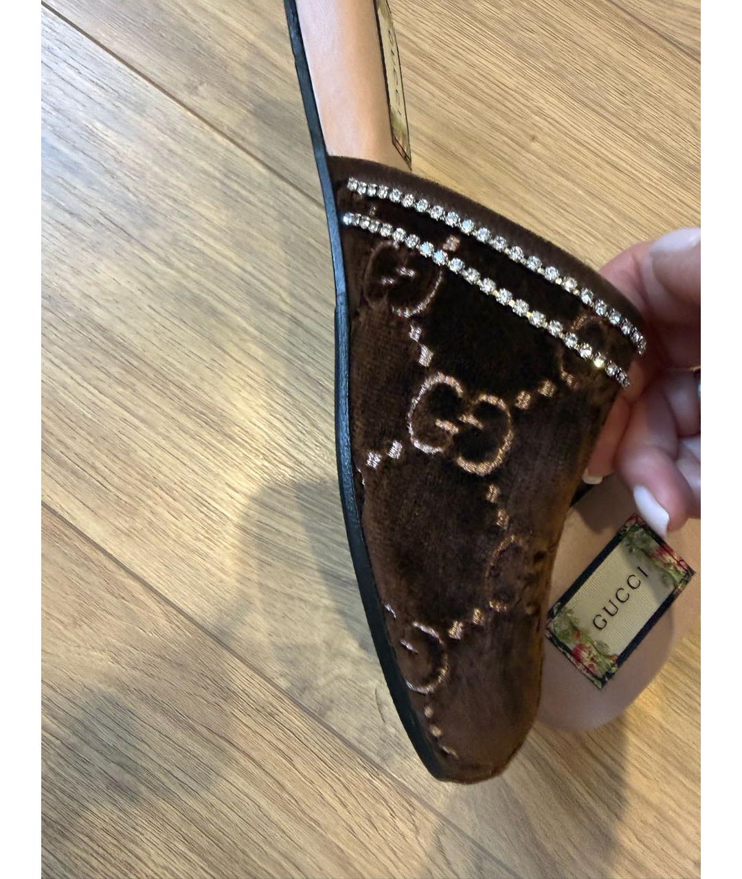 GUCCI Коричневые бархатные сабо, фото 8