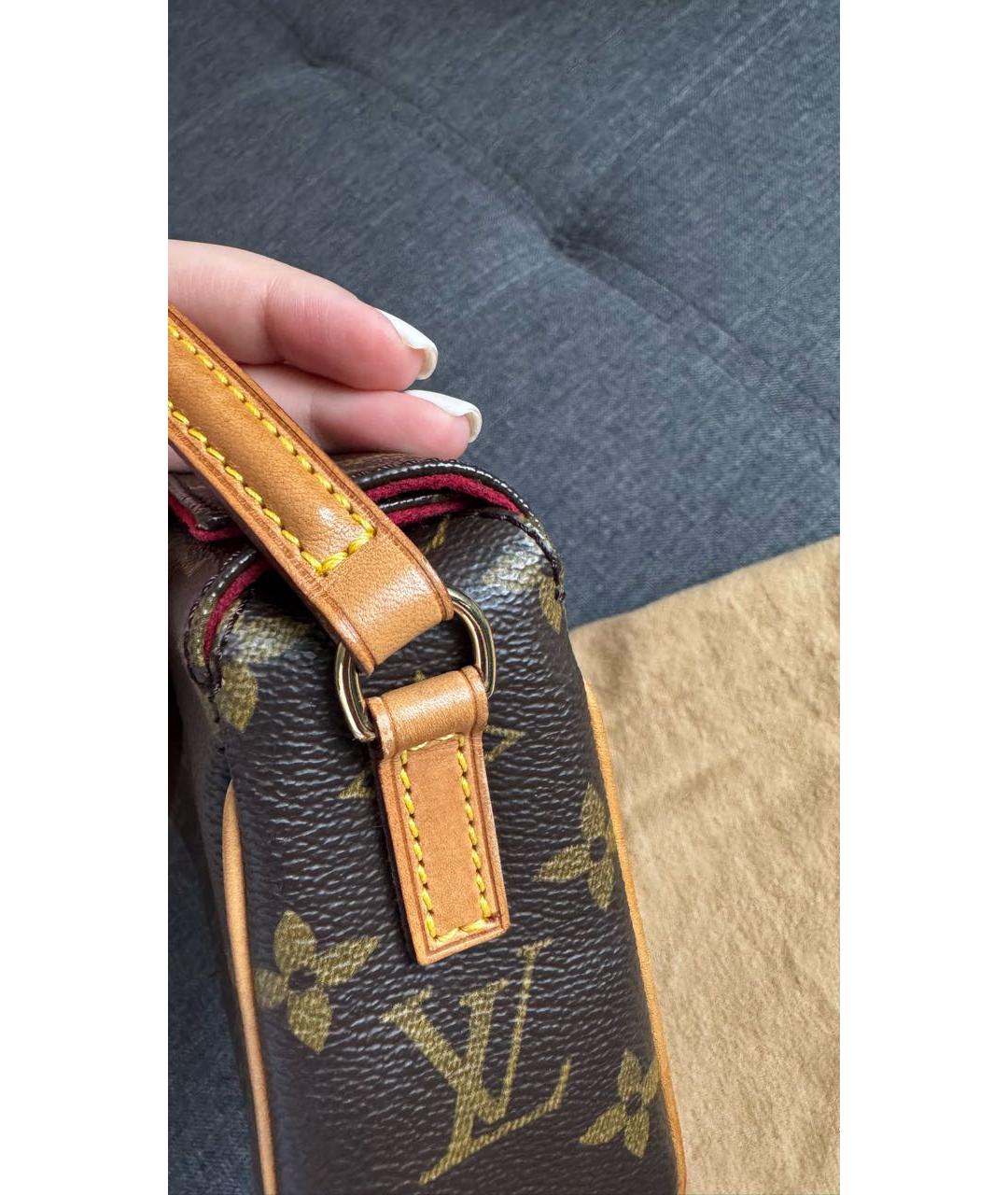 LOUIS VUITTON Коричневая кожаная сумка с короткими ручками, фото 5
