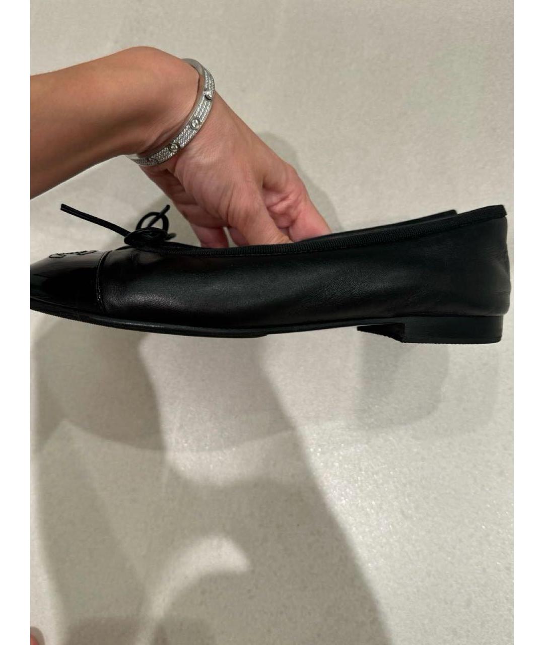 CHANEL Черные кожаные балетки, фото 5