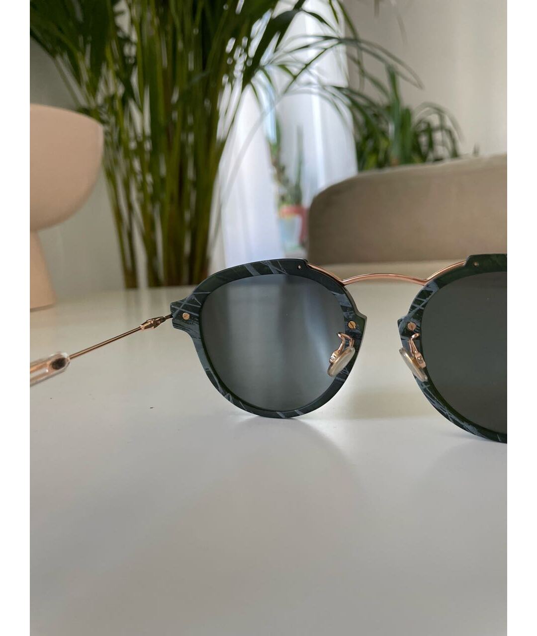 CHRISTIAN DIOR Серебряные пластиковые солнцезащитные очки, фото 3