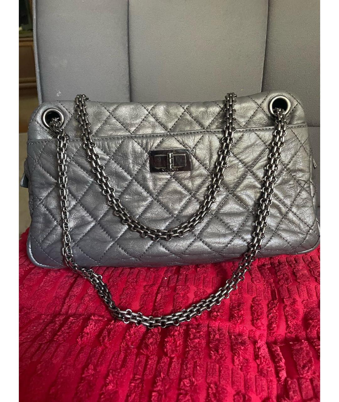 CHANEL Серебряная кожаная сумка через плечо, фото 2