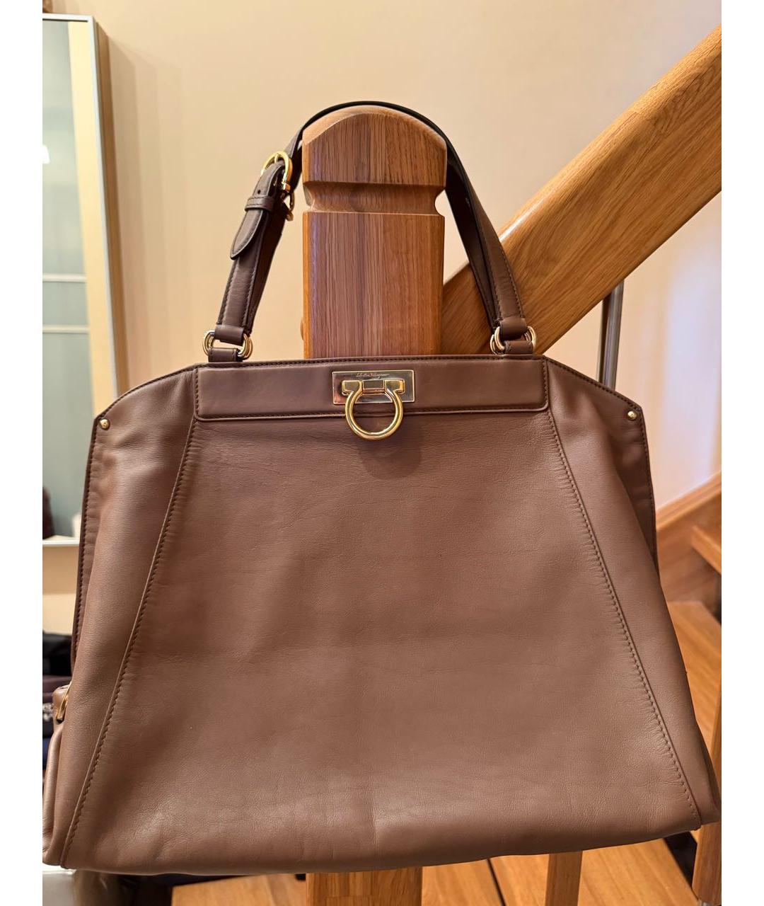 FERRAGAMO Кожаная сумка тоут, фото 9