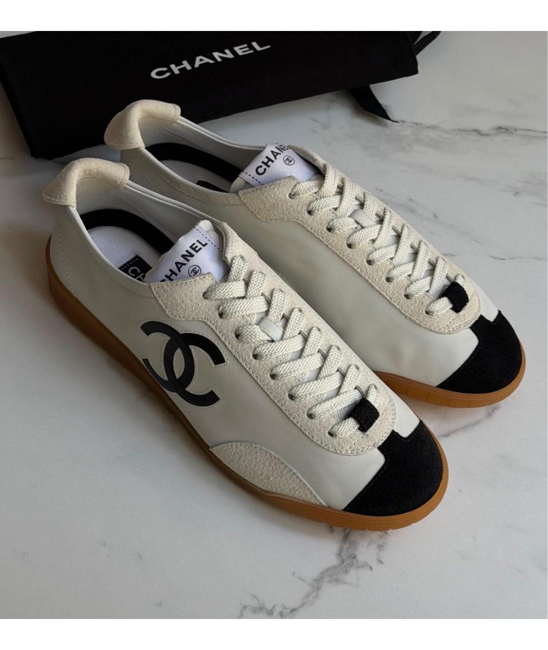 CHANEL Бежевые кожаные кеды, фото 2