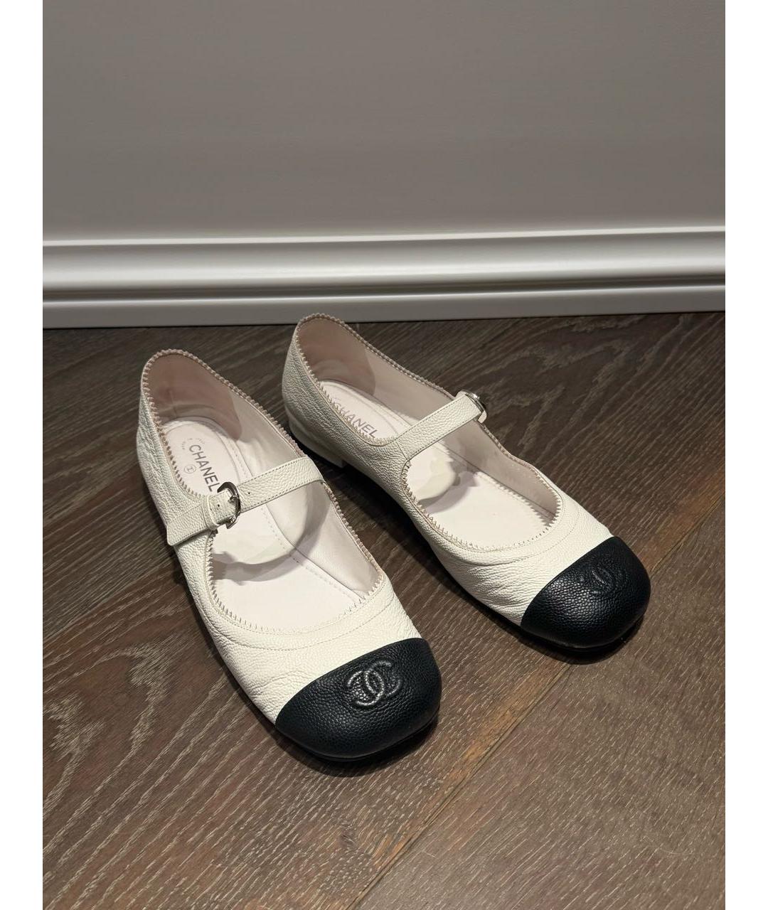 CHANEL Белые кожаные балетки, фото 2