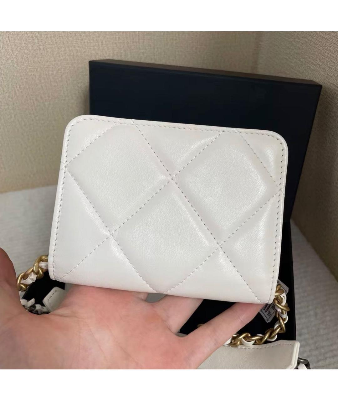 CHANEL Бежевая кожаная сумка через плечо, фото 3