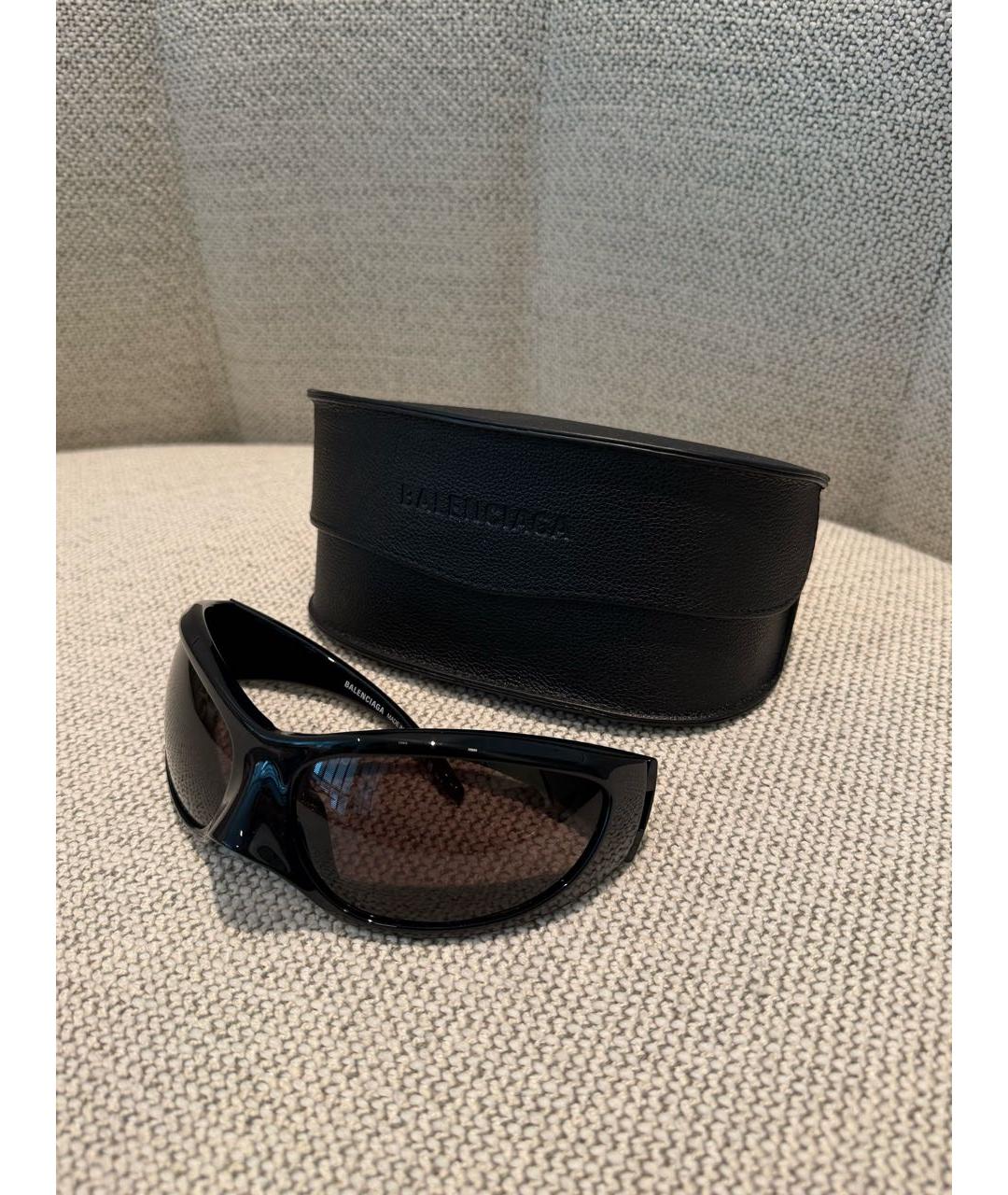BALENCIAGA Черные пластиковые солнцезащитные очки, фото 4