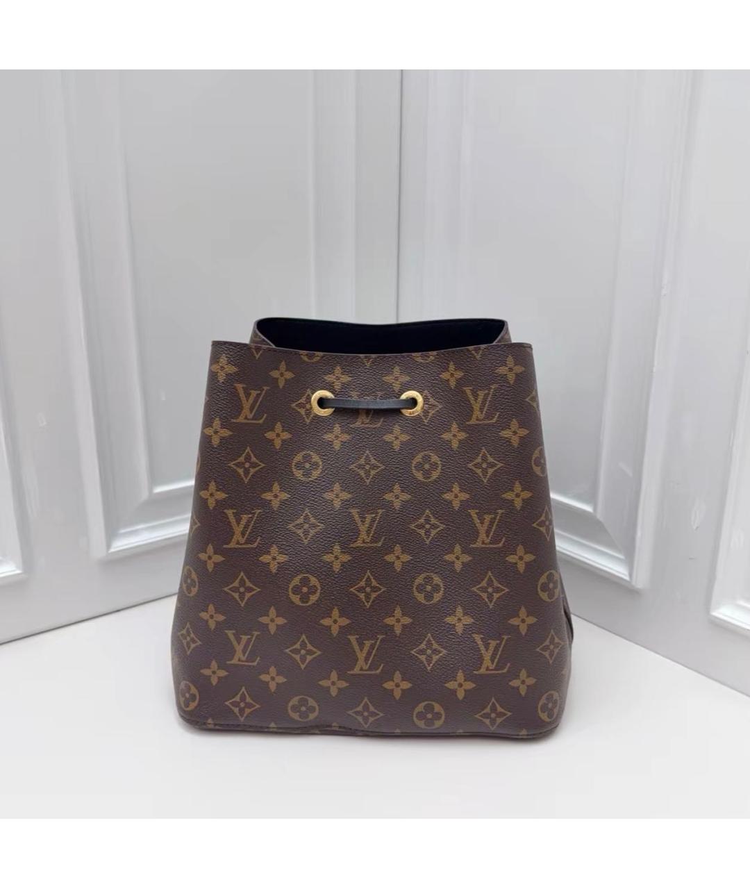 LOUIS VUITTON Черная кожаная сумка тоут, фото 3