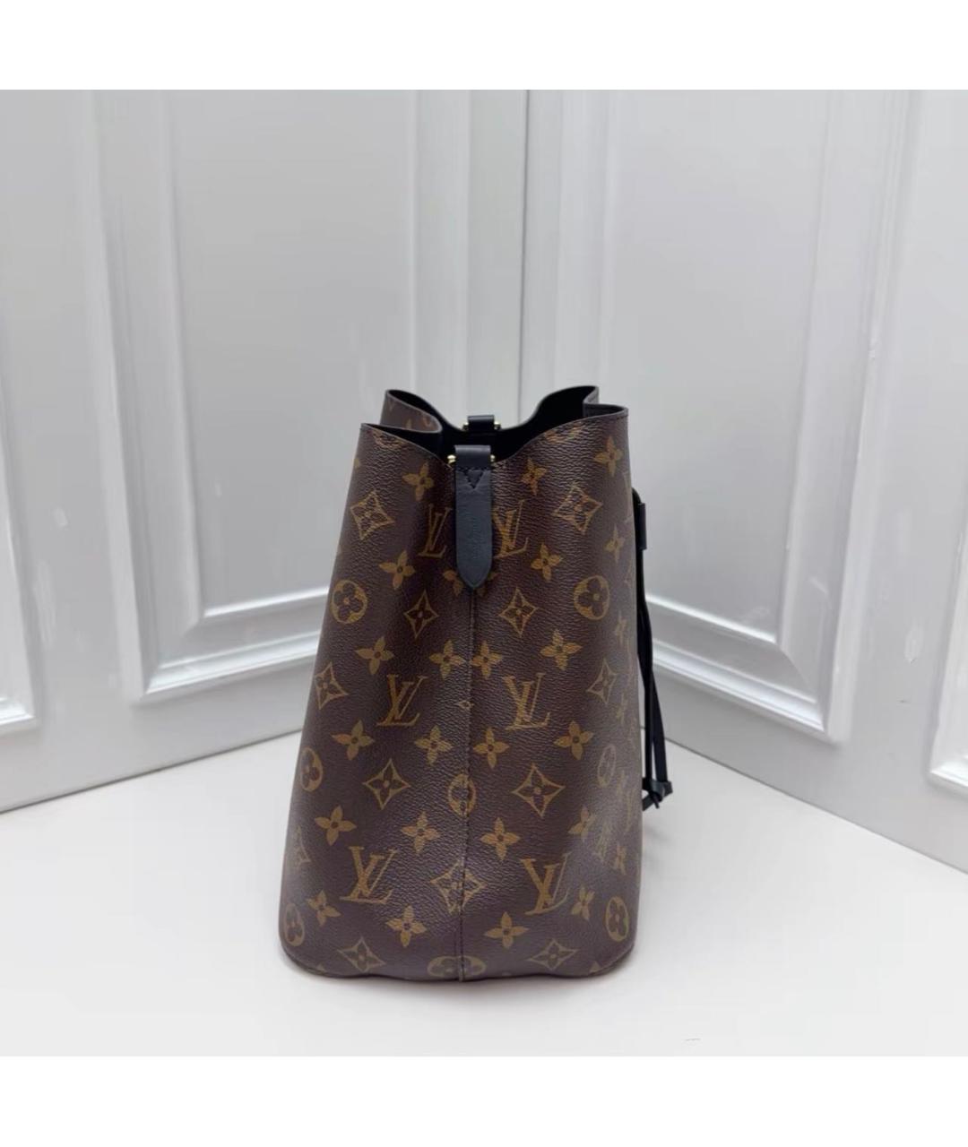 LOUIS VUITTON Черная кожаная сумка тоут, фото 5