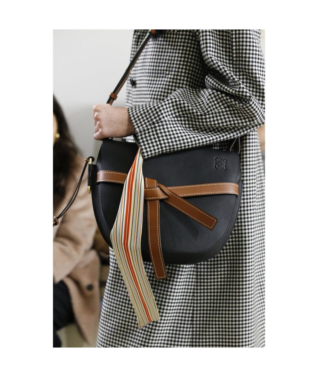 LOEWE Черная кожаная сумка через плечо, фото 4