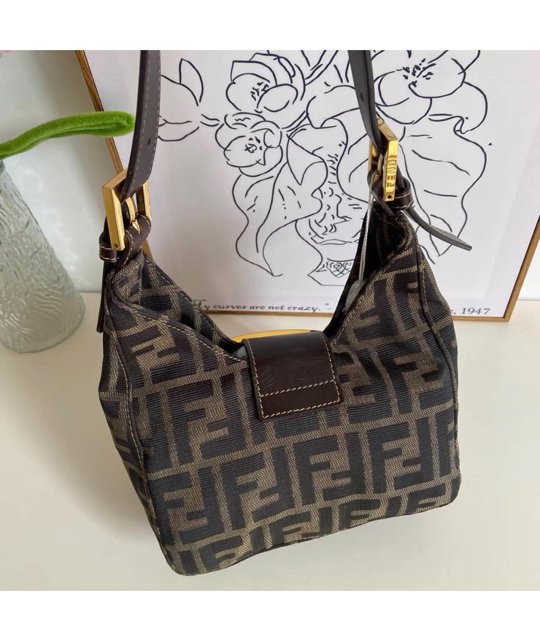 FENDI Коричневая кожаная сумка с короткими ручками, фото 4