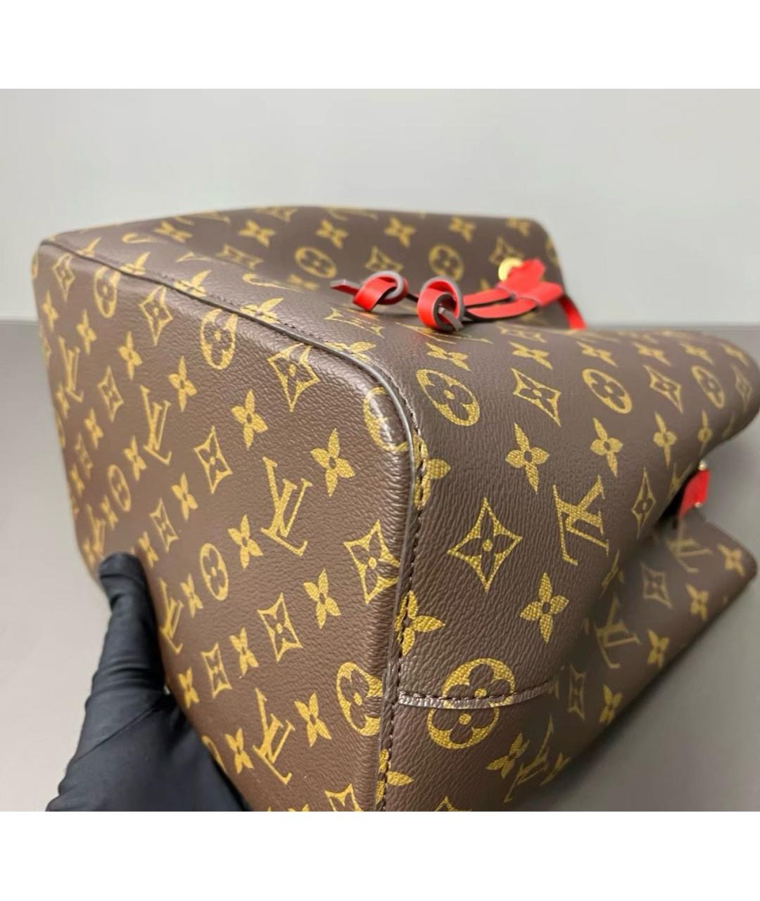 LOUIS VUITTON Красная сумка через плечо из канвы, фото 7