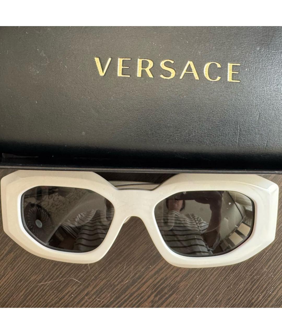VERSACE Белые пластиковые солнцезащитные очки, фото 7