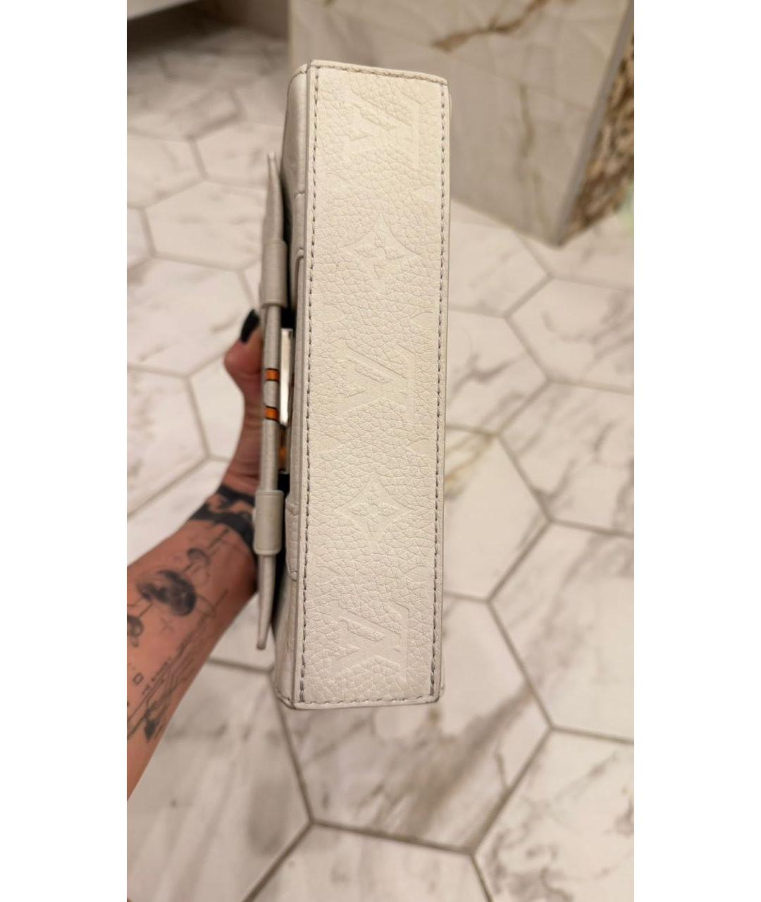 LOUIS VUITTON Белая сумка через плечо, фото 4