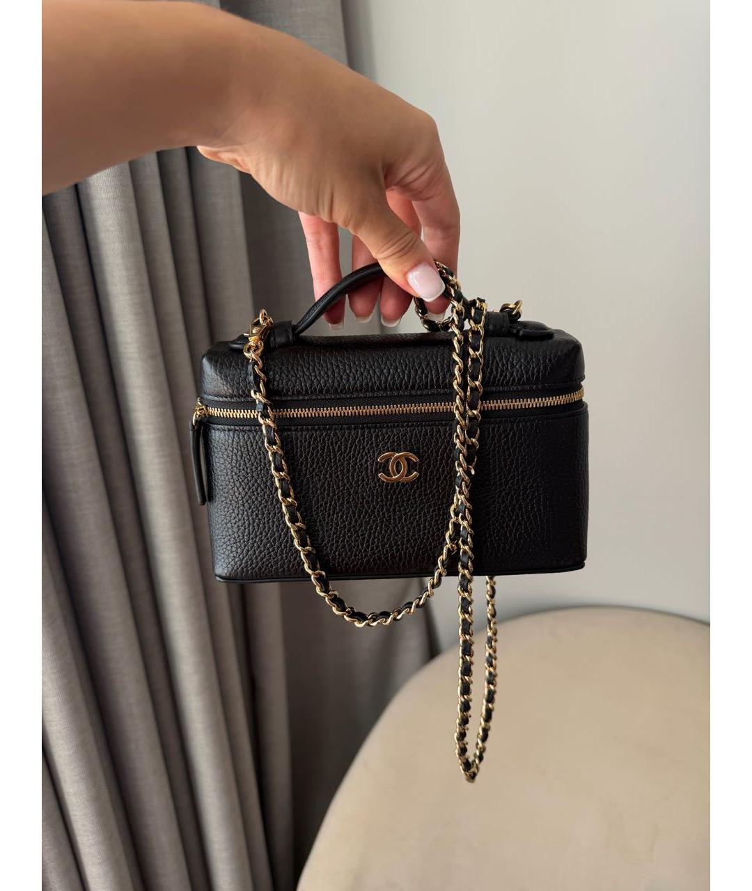 CHANEL Черная кожаная сумка с короткими ручками, фото 2