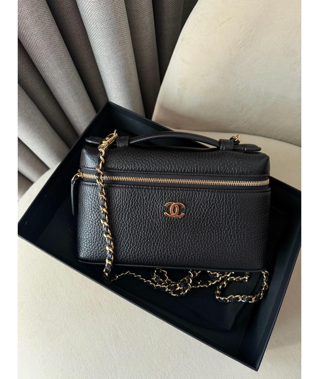 CHANEL Черная кожаная сумка с короткими ручками, фото 4