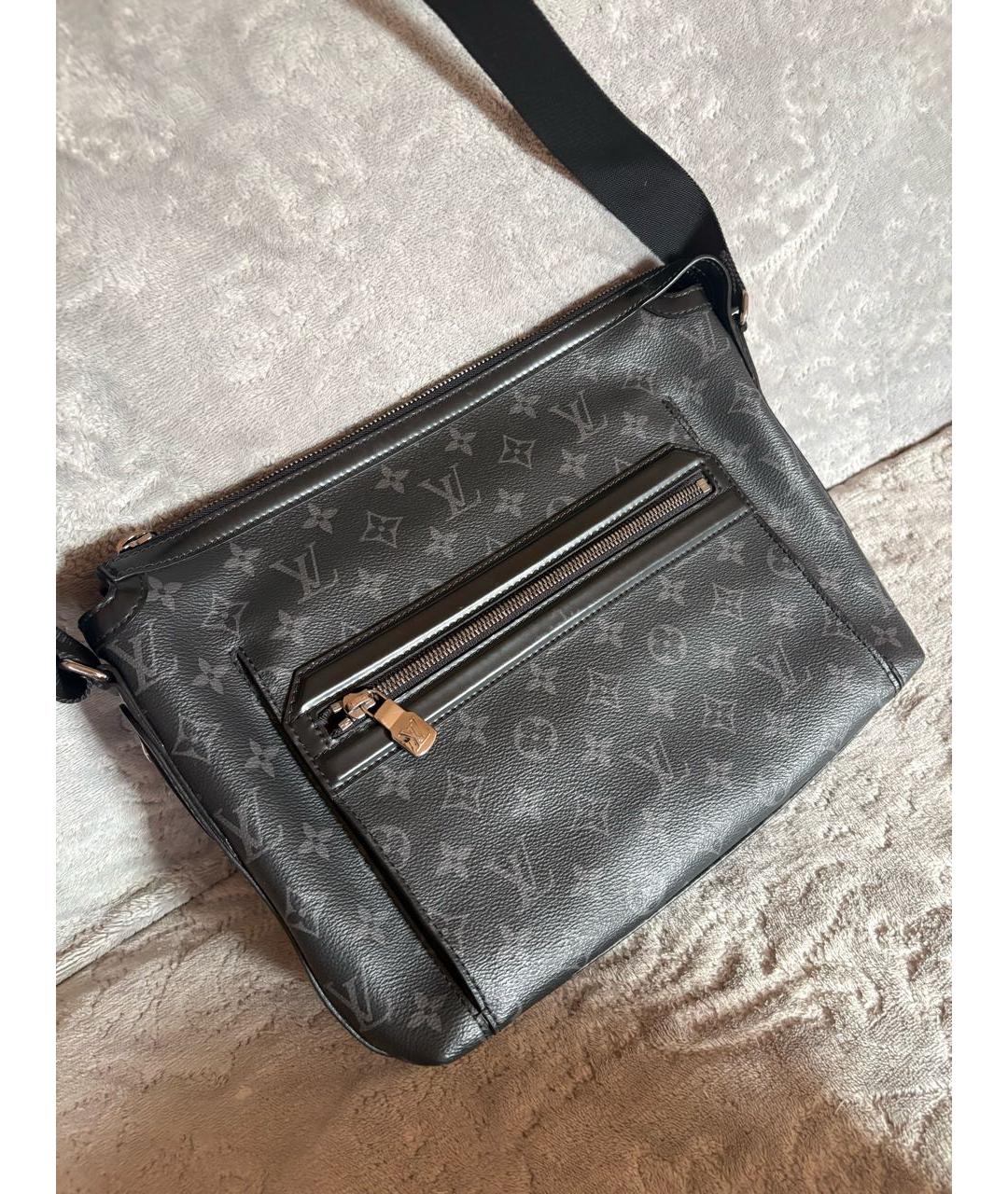 LOUIS VUITTON Черная сумка на плечо из канвы, фото 2