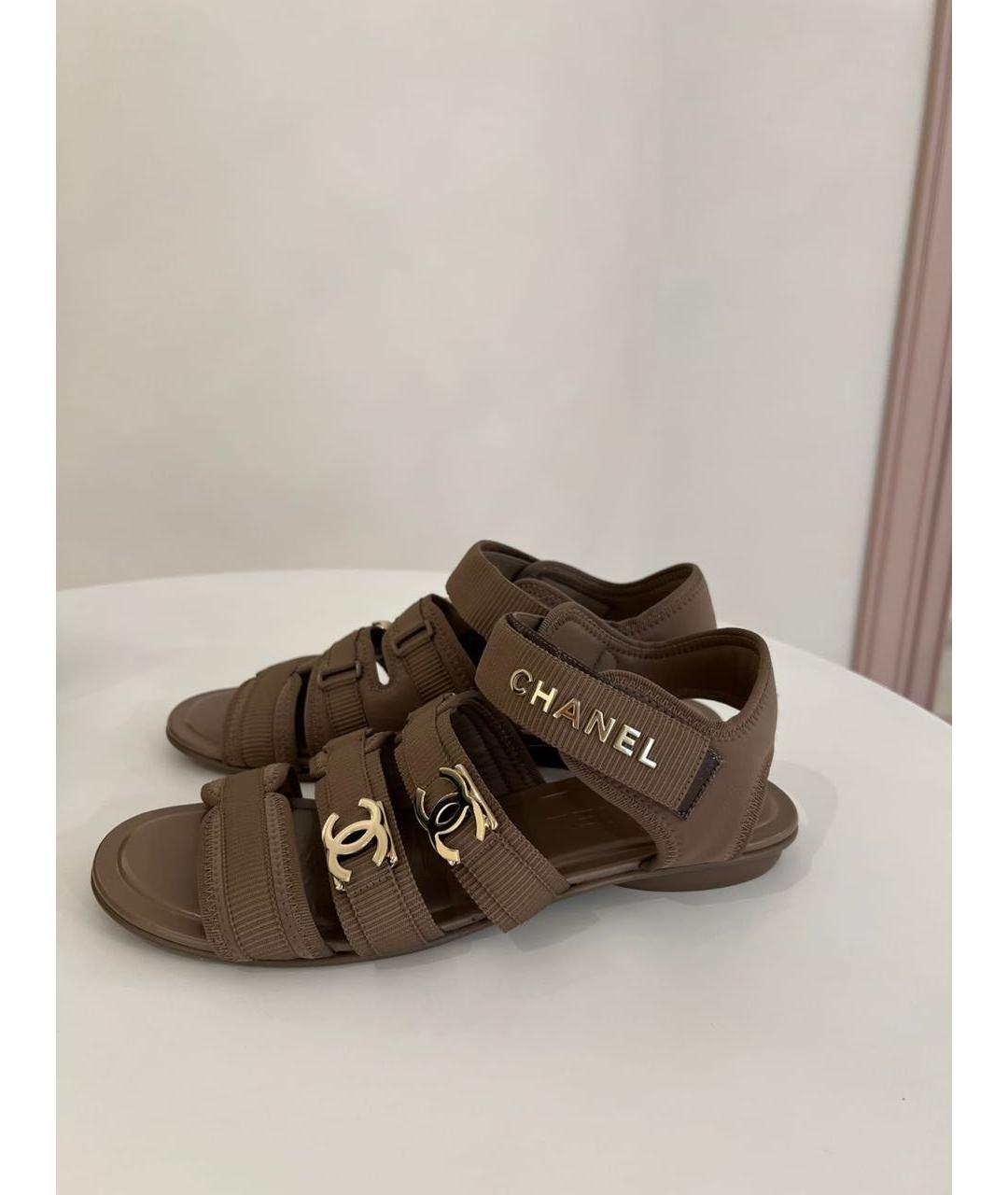 CHANEL Коричневые текстильные сандалии, фото 4