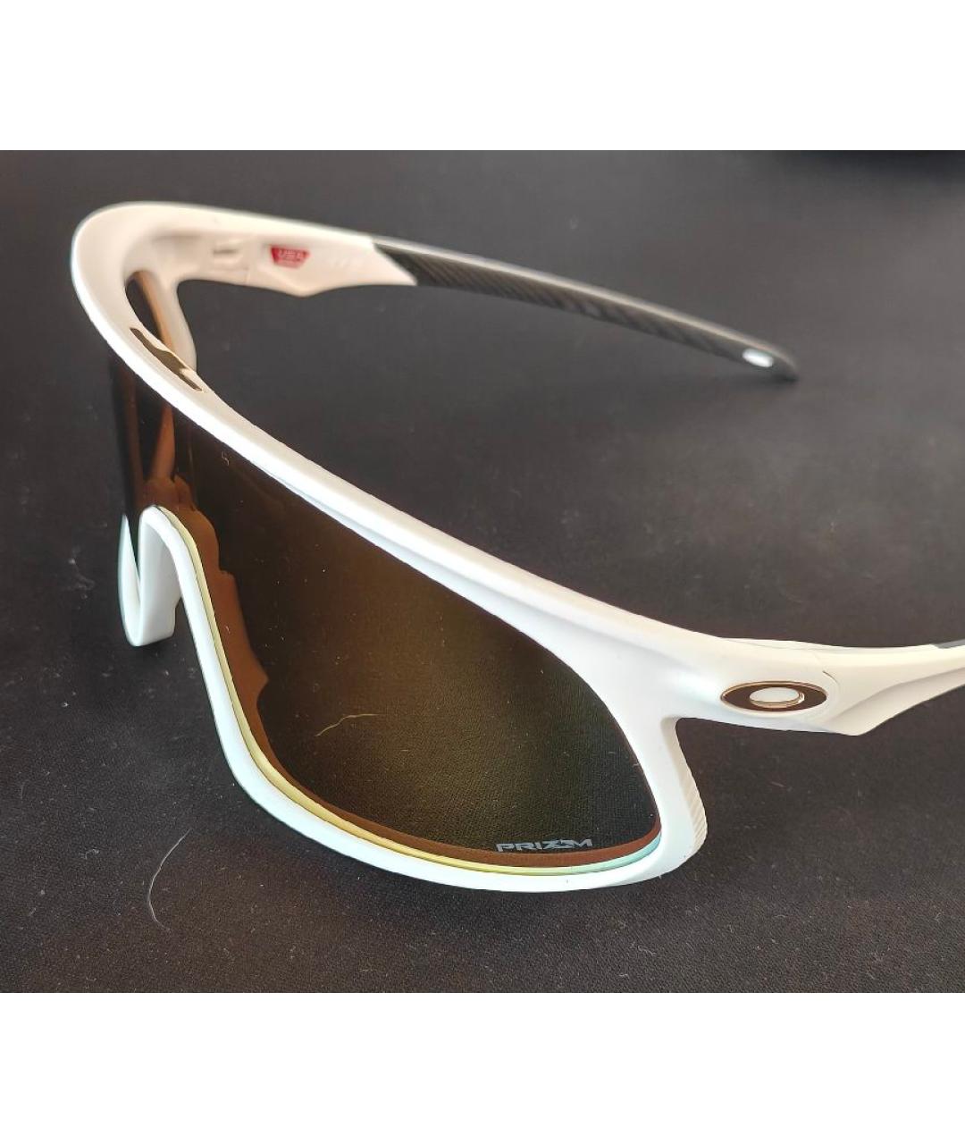 OAKLEY Белые пластиковые солнцезащитные очки, фото 3