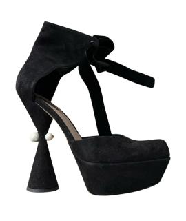 LOUIS VUITTON Туфли