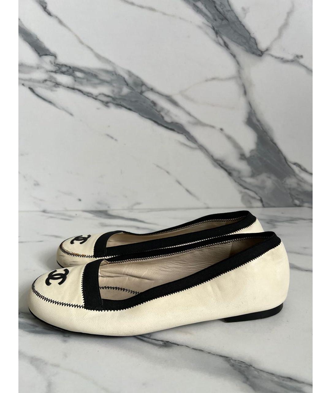 CHANEL Белые кожаные балетки, фото 4