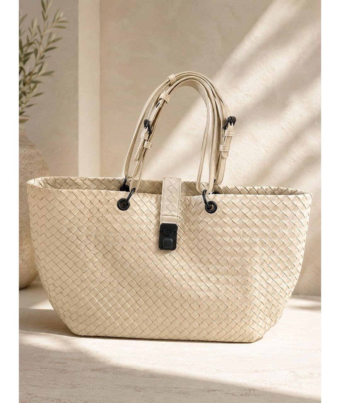 BOTTEGA VENETA Бежевая кожаная сумка с короткими ручками, фото 7