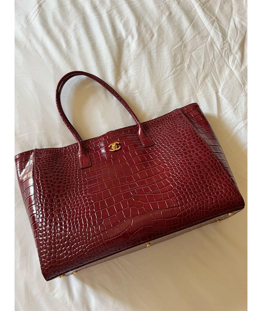 CHANEL Красная кожаная сумка тоут, фото 2
