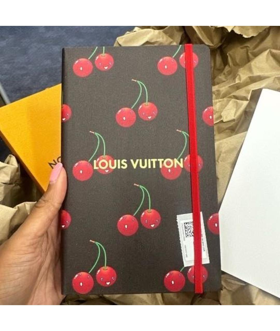 LOUIS VUITTON Книга, фото 2