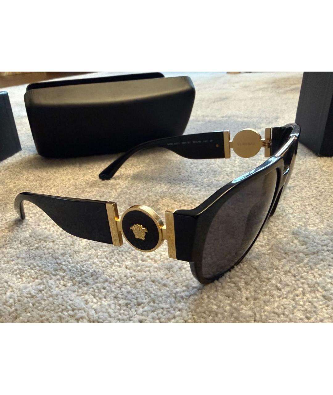VERSACE Черные пластиковые солнцезащитные очки, фото 2