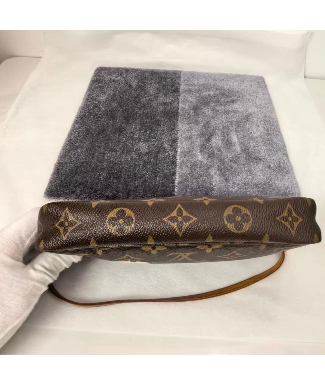 LOUIS VUITTON Коричневая кожаная сумка с короткими ручками, фото 8