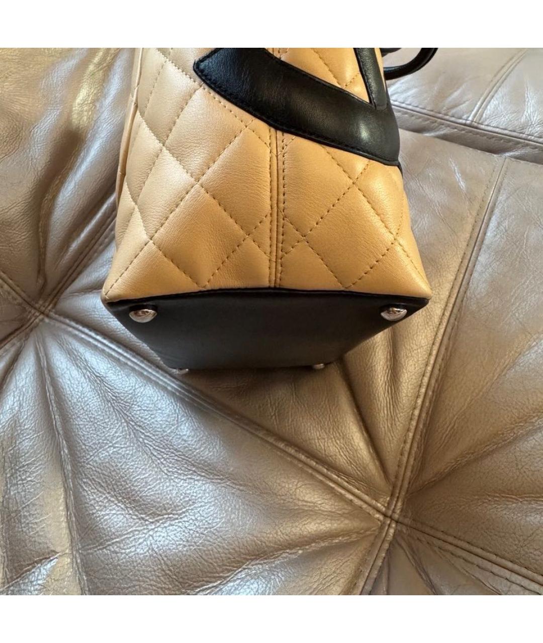 CHANEL Бежевая кожаная сумка тоут, фото 2